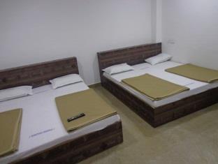 Oyo 36211 Hotel Padma Palace Ujjain Luaran gambar